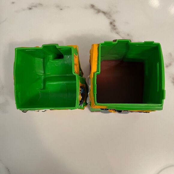 Russell Stover Looney Tunes Haunted House Halloween Candy Bank Vintage 1997 - Picture 9 of 11